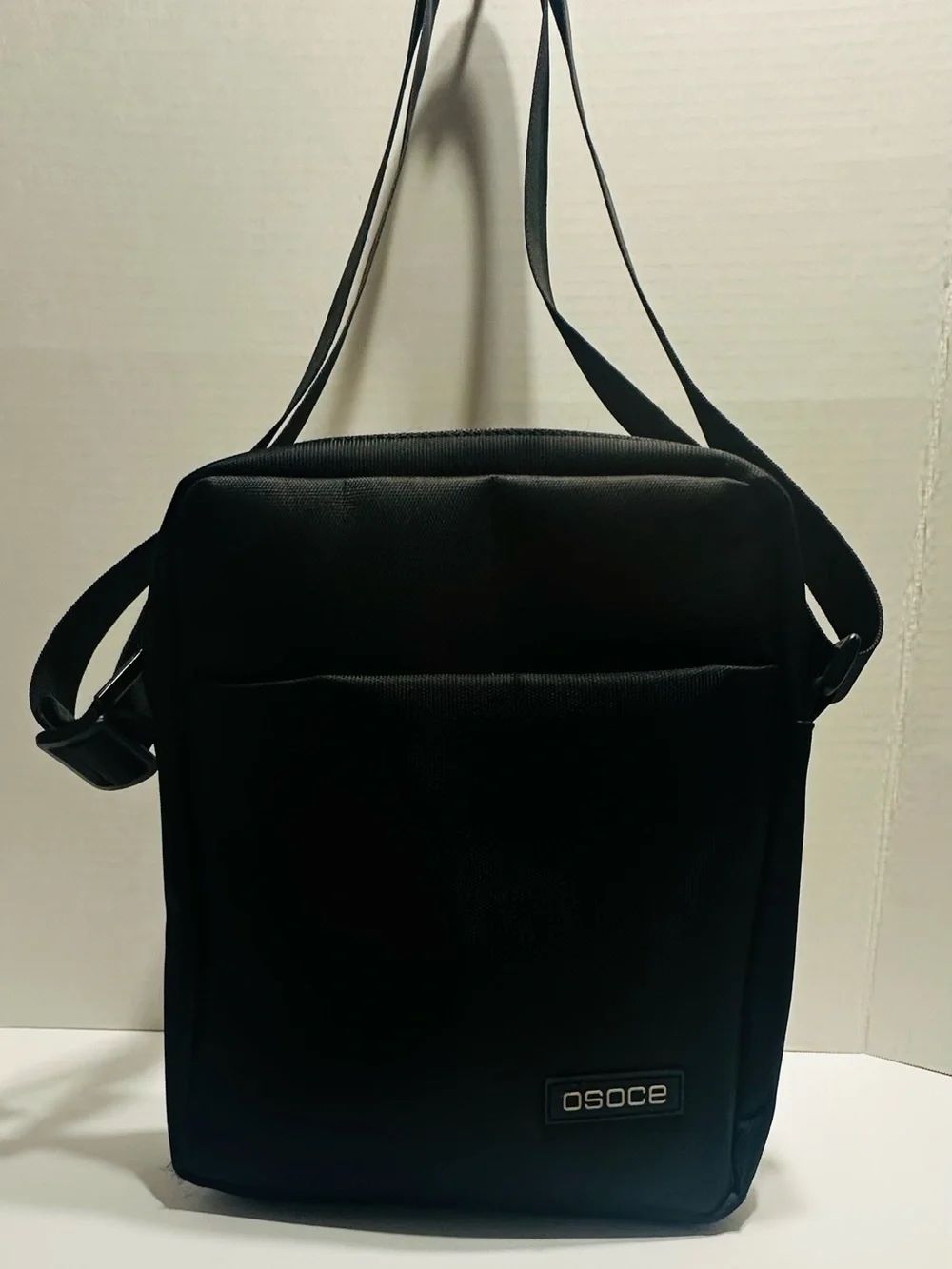 Osoce black messenger